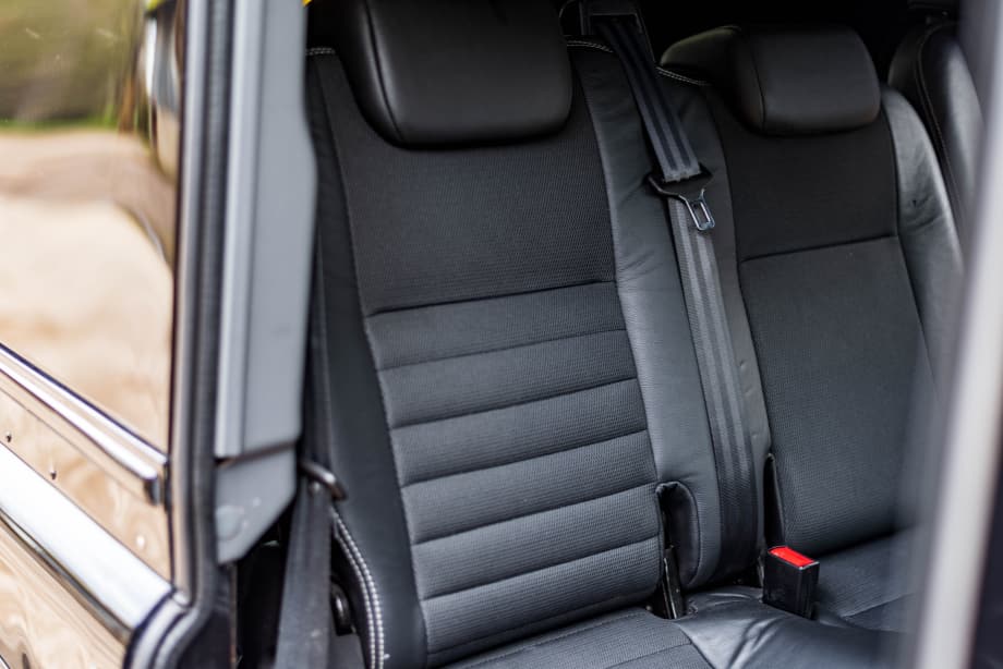 Black Defender 110 Utility