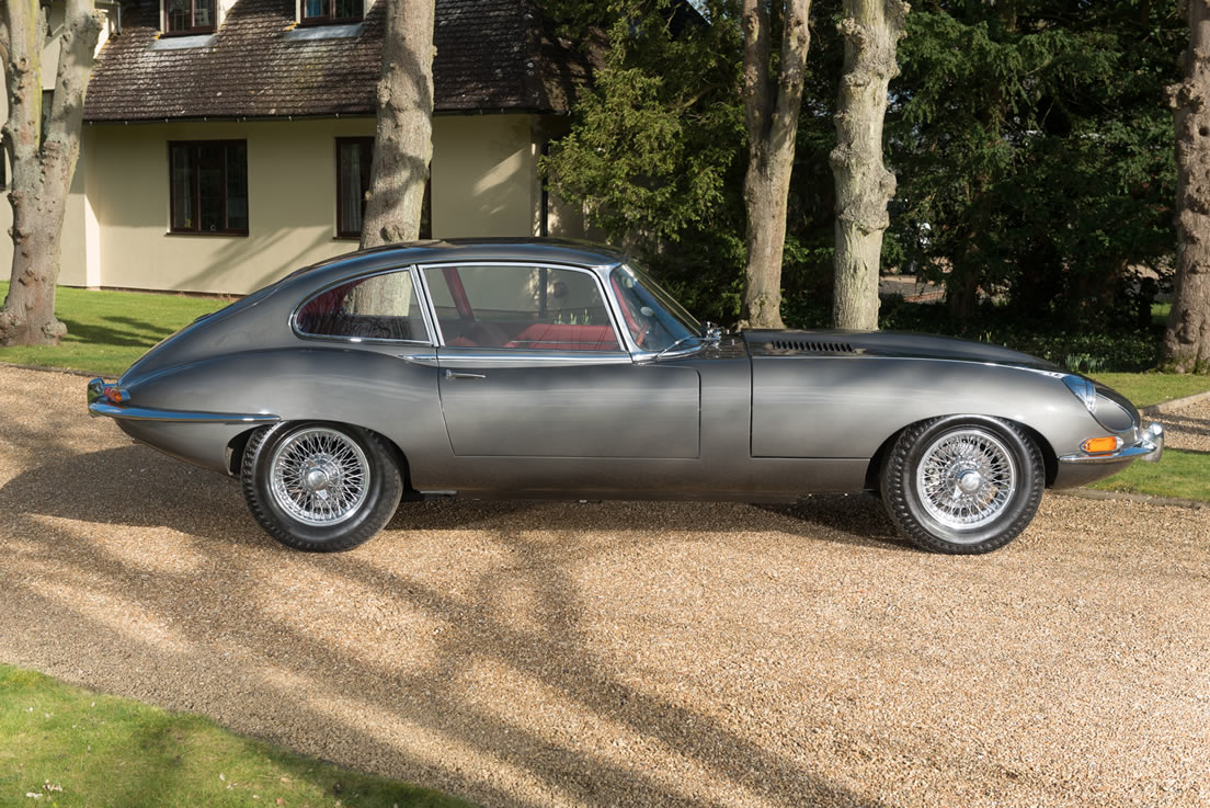 Jaguar E Type